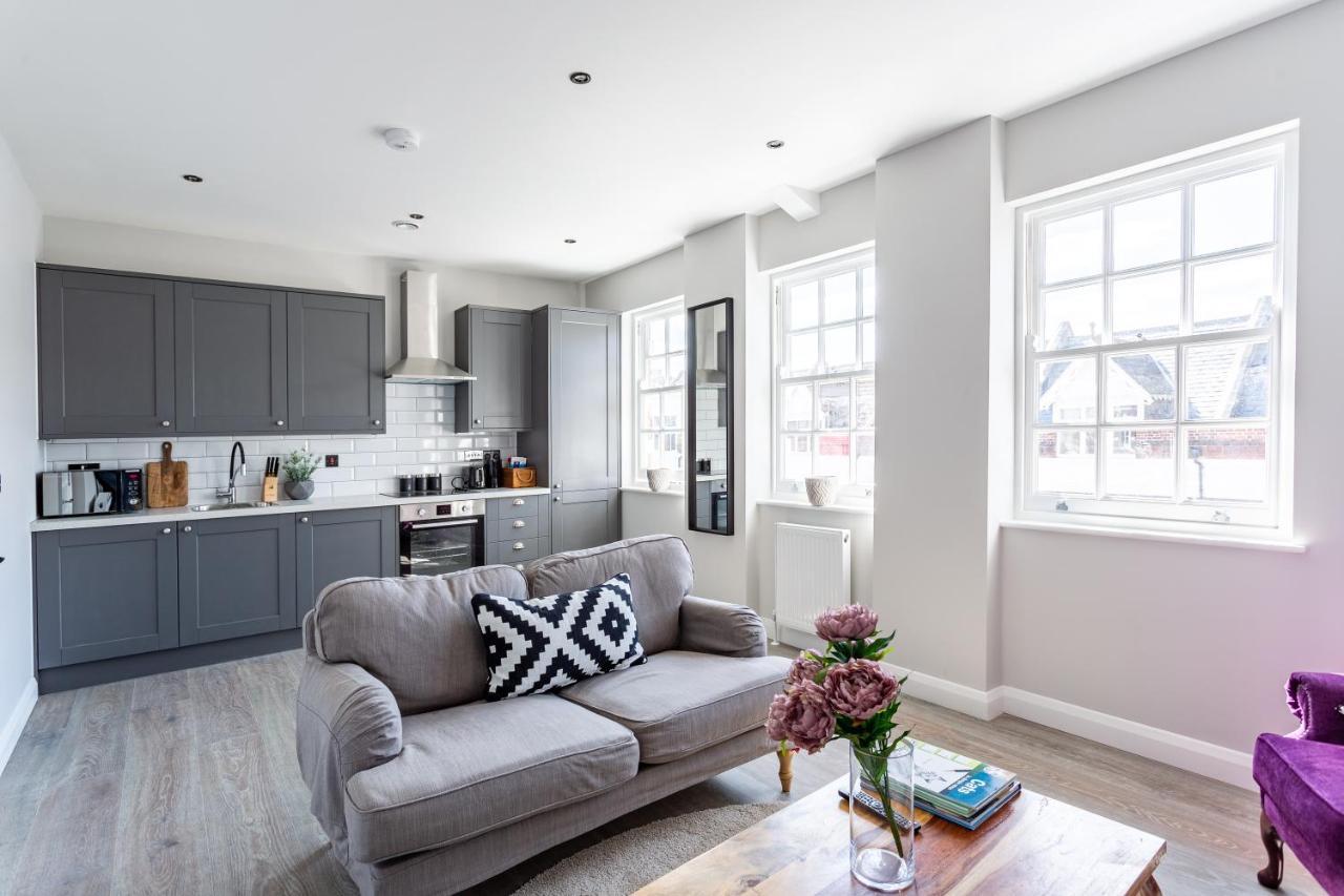 Shades Of Grey Apartment Southend-on-Sea Exterior photo