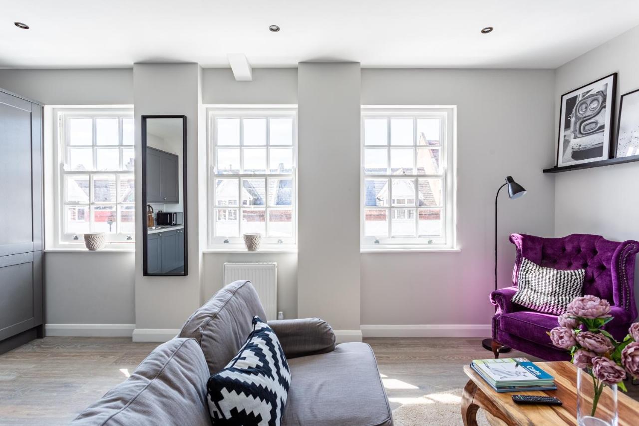 Shades Of Grey Apartment Southend-on-Sea Exterior photo